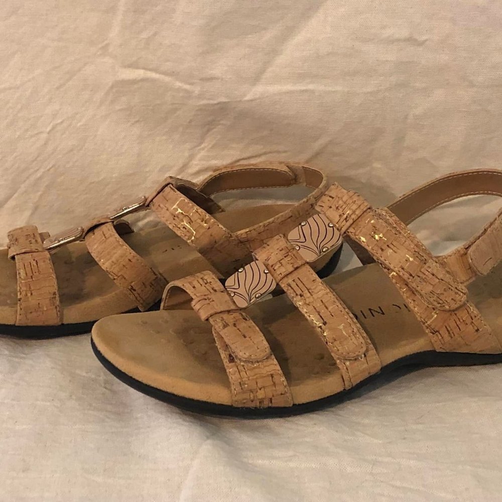 Size 7 Vionic Amber Adjustable Velcro Sandals - image 3